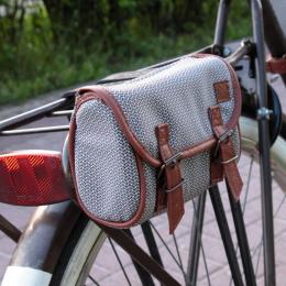 Nuff classic bicycle saddle bag | Geometric